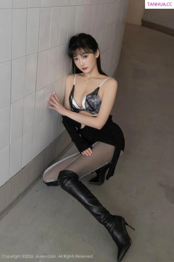 陆萱萱  [XiuRen]高清写真图 2026.01.15 No.11236 陆萱萱 超薄黑丝第29张图片